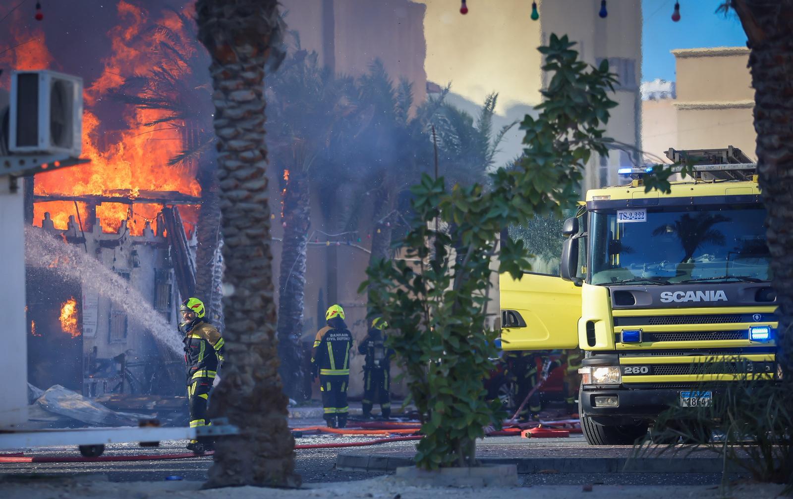 الدفاع المدني يخمد حريقاً اندلع في مطعم بداخل أحد المباني بمنطقة عراد<